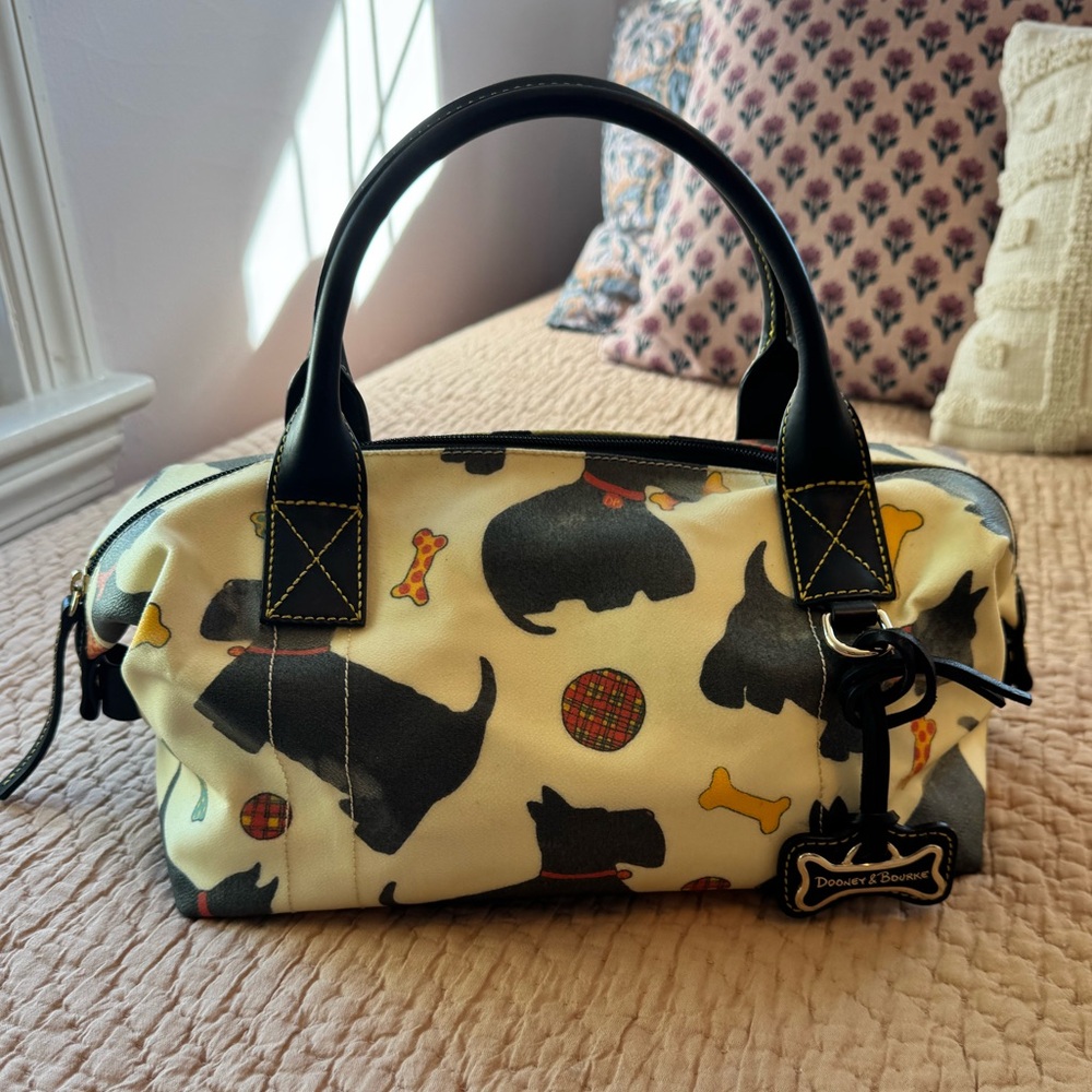 Rare Vintage Y2K Dooney & Bourke Black and Cream Scottie Print Small Duffle
